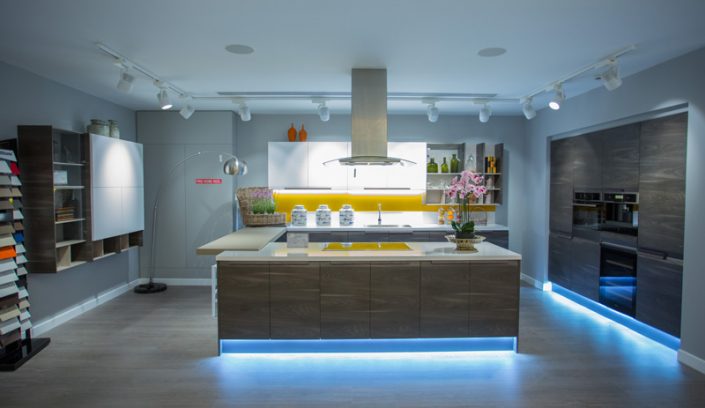 modern-kitchen-showroom