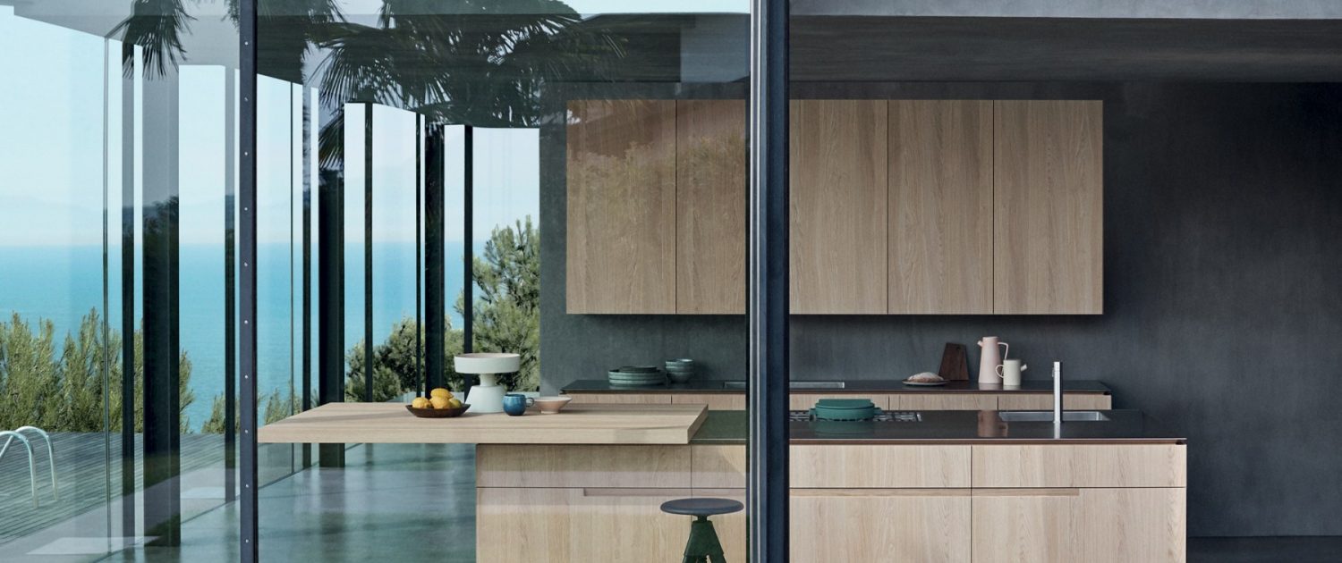 Luxury Italian kitchen with island and sea view — Platinum House Dubai